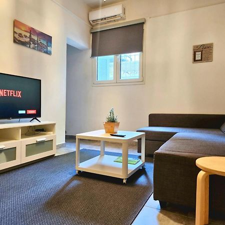 Cozy apartment for 4 in Kolonaki, Lycabettus Athén Kültér fotó