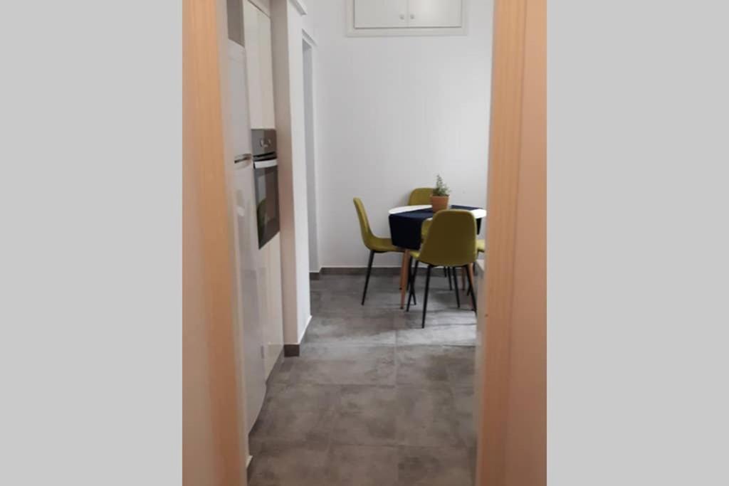 Cozy apartment for 4 in Kolonaki, Lycabettus Athén Kültér fotó