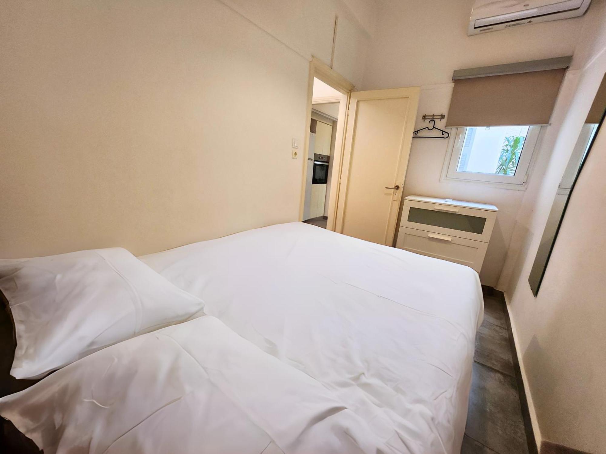 Cozy apartment for 4 in Kolonaki, Lycabettus Athén Kültér fotó